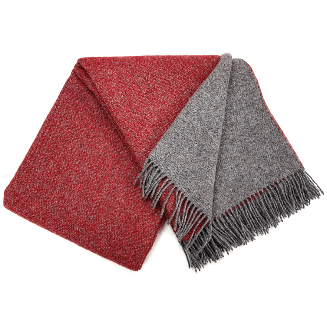 Вълнено Одеяло В Два Цвята