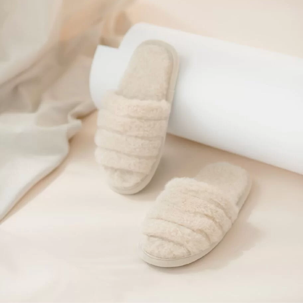Wool Slippers With Open Toe – Ecru