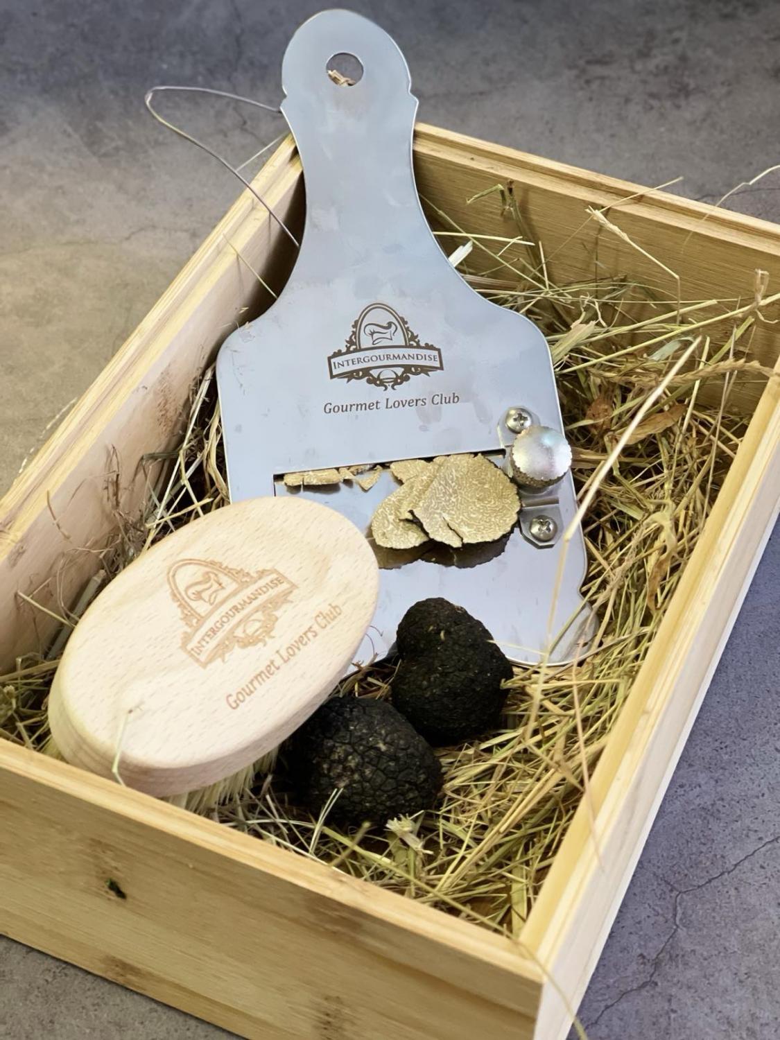 Fresh Black Summer Truffles 100G + Truffle Brush + Truffle Shaver