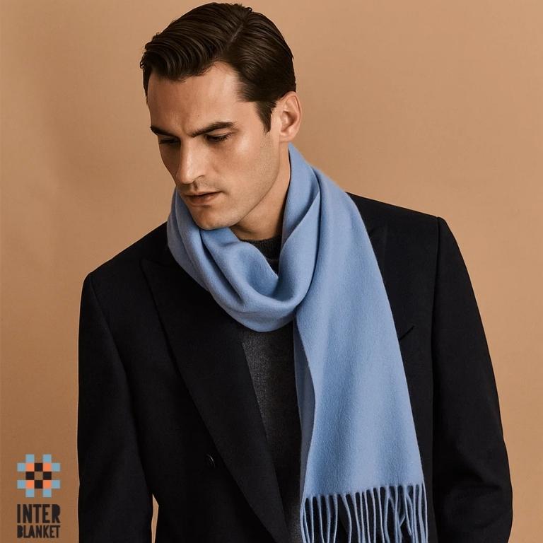 Мерино Шал В Светлосиньо: Лукс, Комфорт И Елегантност
