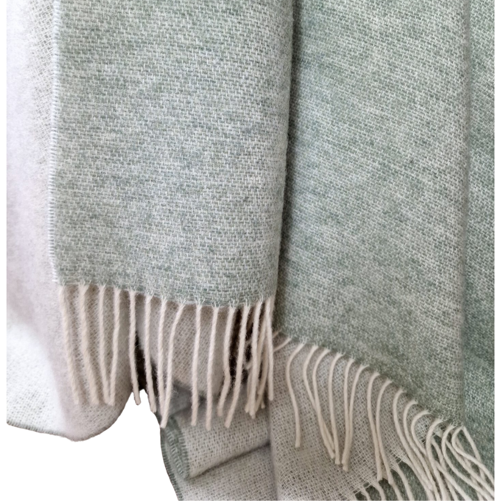 Премиум 100% Вълнено Одеяло 150X200 См – Меко, Топло И Естествено С Ресни