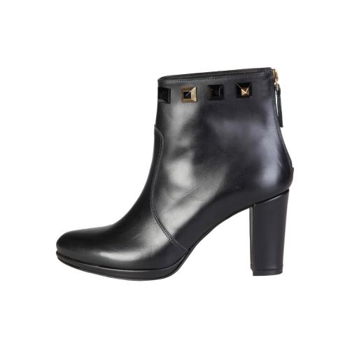 Fontana 2.0, Stiefel
