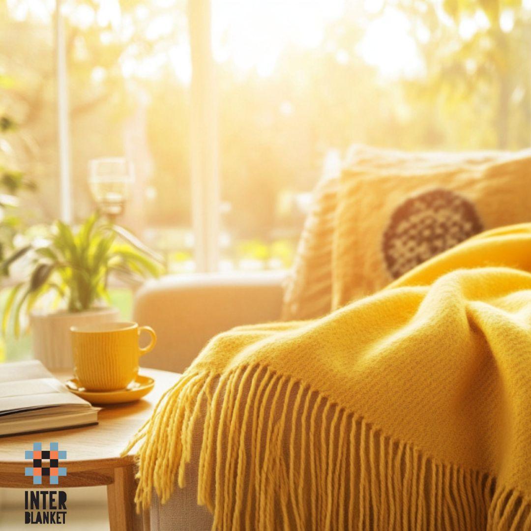 Luxury 100% Merino Wool Blanket With Fringe - Sunny Yellow, 140X200 Cm, Super Soft And Warm