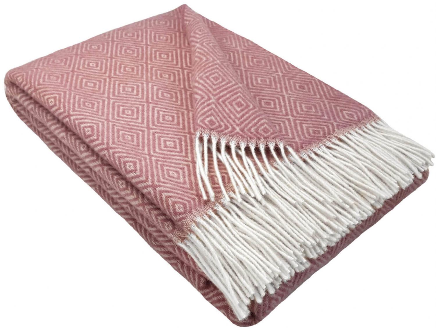 100% Вълнено Одеяло: Луксозна Елегантност С Диамантен Мотив В Розово