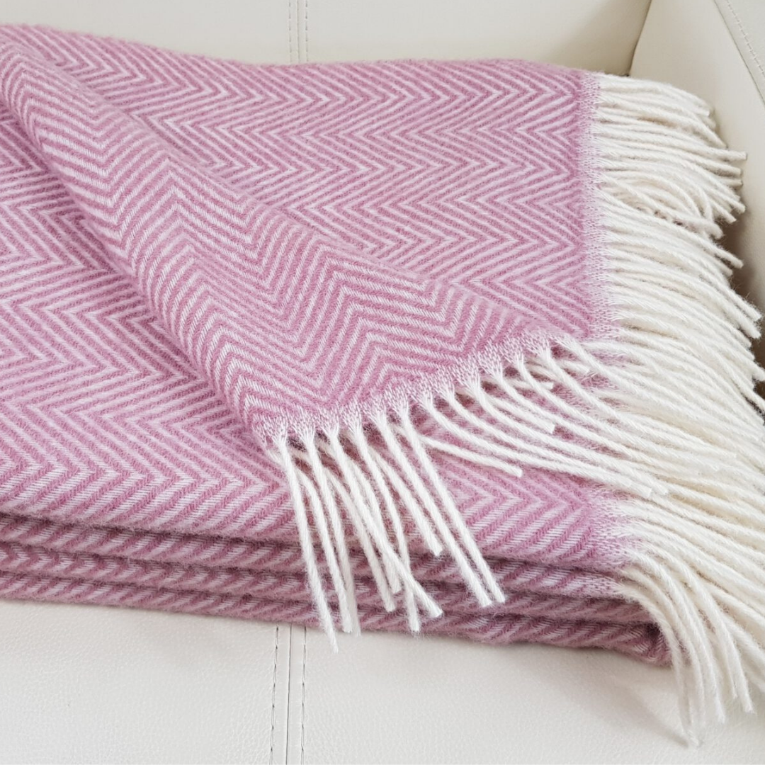 100% Wool Blanket: Delicate Herringbone Design In Blush Pink