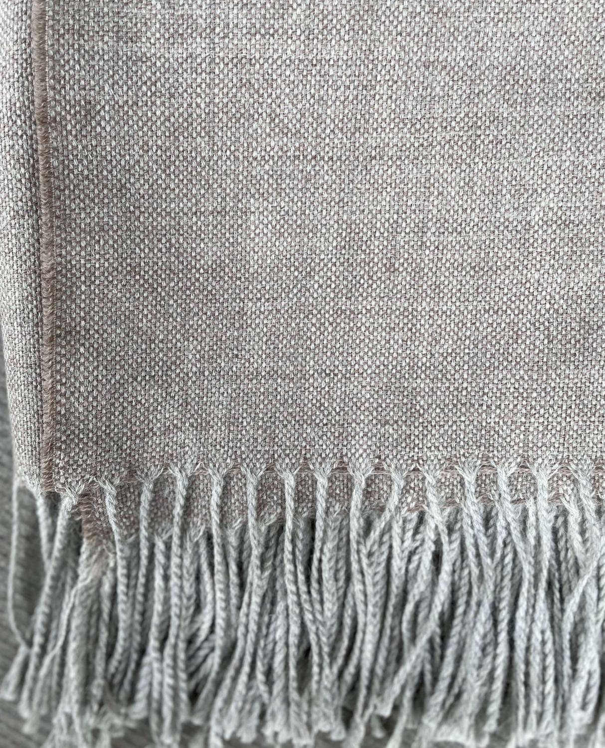 Луксозен Шал От 100% Бейби Алпака Вълна