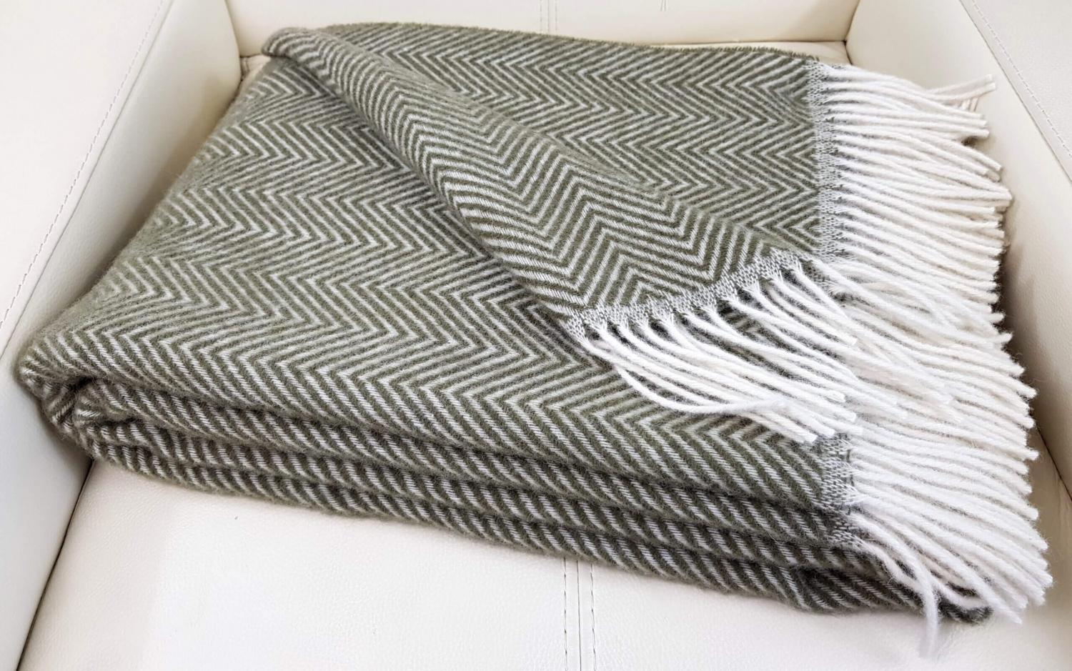 100% Wool Blanket 140X200 Cm - Soft, Warm & Stylish Throw