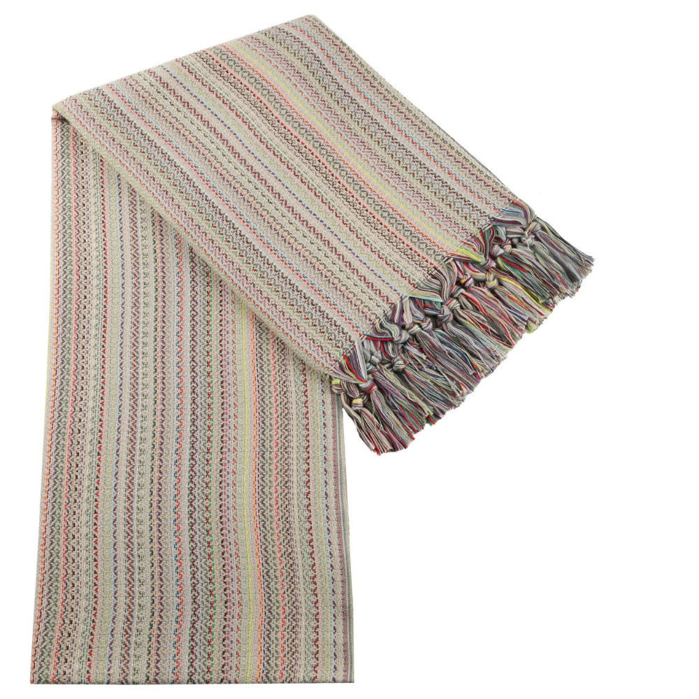 Многоцветен Пещемал С Красиви Ресни