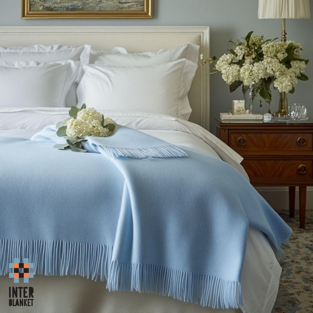 Luxury 100% Merino Wool Blanket – Soft & Warm (140X200 Cm)