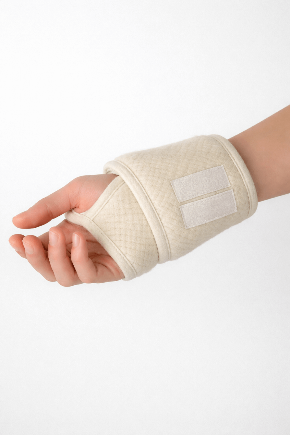 Вълнен Накитник От Естествена Мериносова Вълна