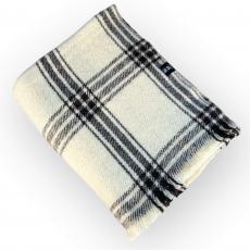 Традиционно Българско Вълнено Одеяло 150X200 См – 100% Естествена Вълна